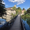 Aussicht von einer kleinen Hängebrücke auf die Klosterhalbinsel Wettingen